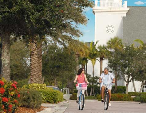 Couple bike riding at LakePark, located in Port. St. Lucie