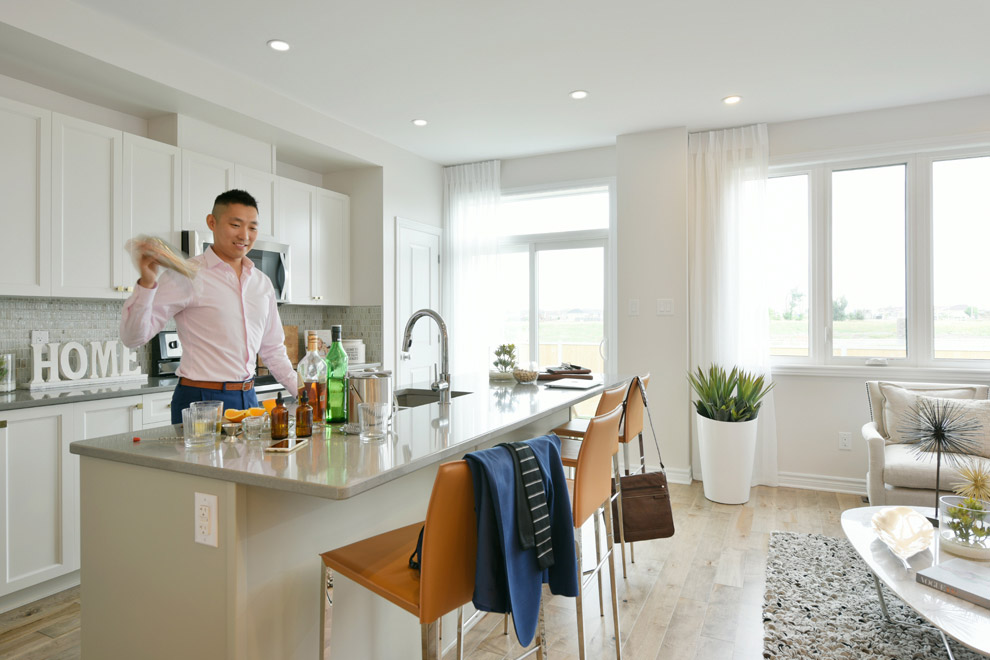 Monterey, Executive Townhome - Kitchen